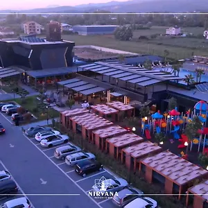  Resort Nirvana & Arnavutluk