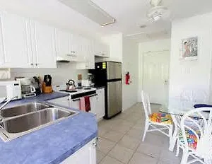 Hotel Turtle Nest &, Bodden Town